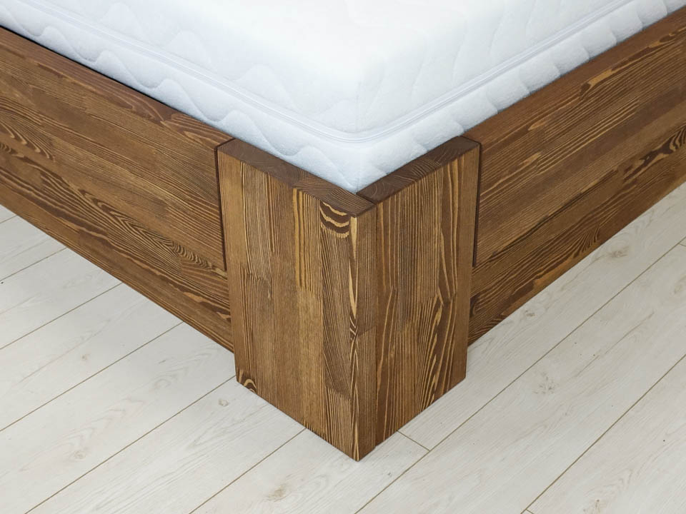 łóżko drewniane z pojemnikiem