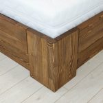 łóżko drewniane z pojemnikiem