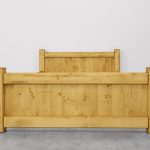 łóżko świerkowe do sypialni