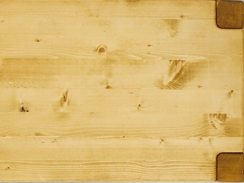 meble z litego drewna świerkowego