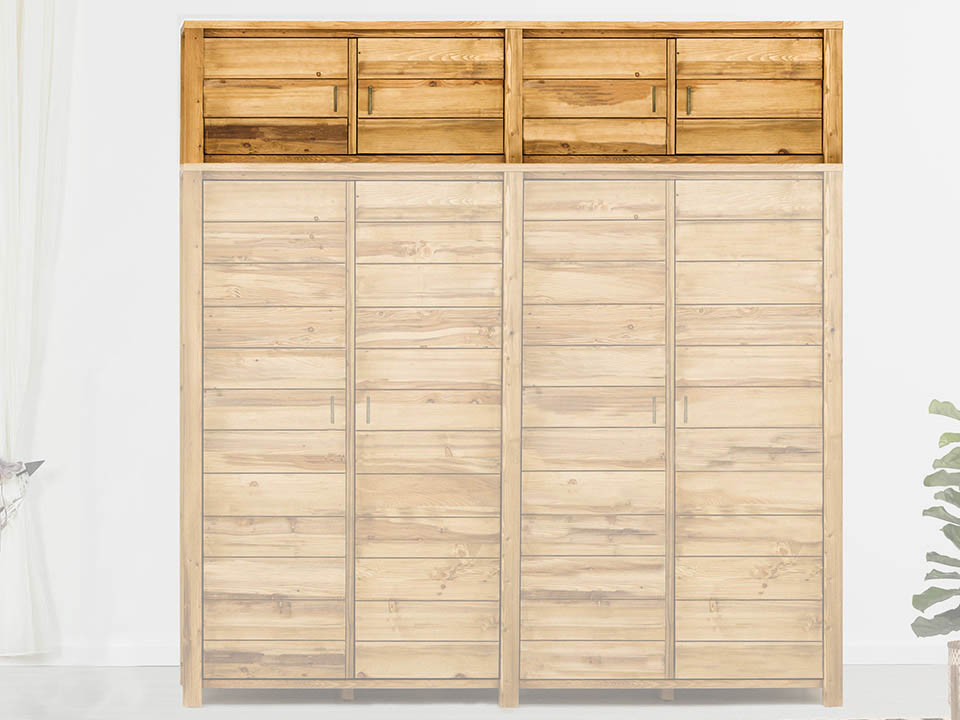 nadstawkę do szafy drewnianej czterodrzwiowej