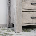 noga biurka drewnianego