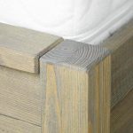noga łóżka sosnowego