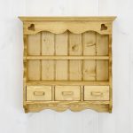 półka z drewna świerkowego do sypialni