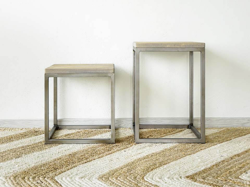 porównanie wysokości stolików nocnych