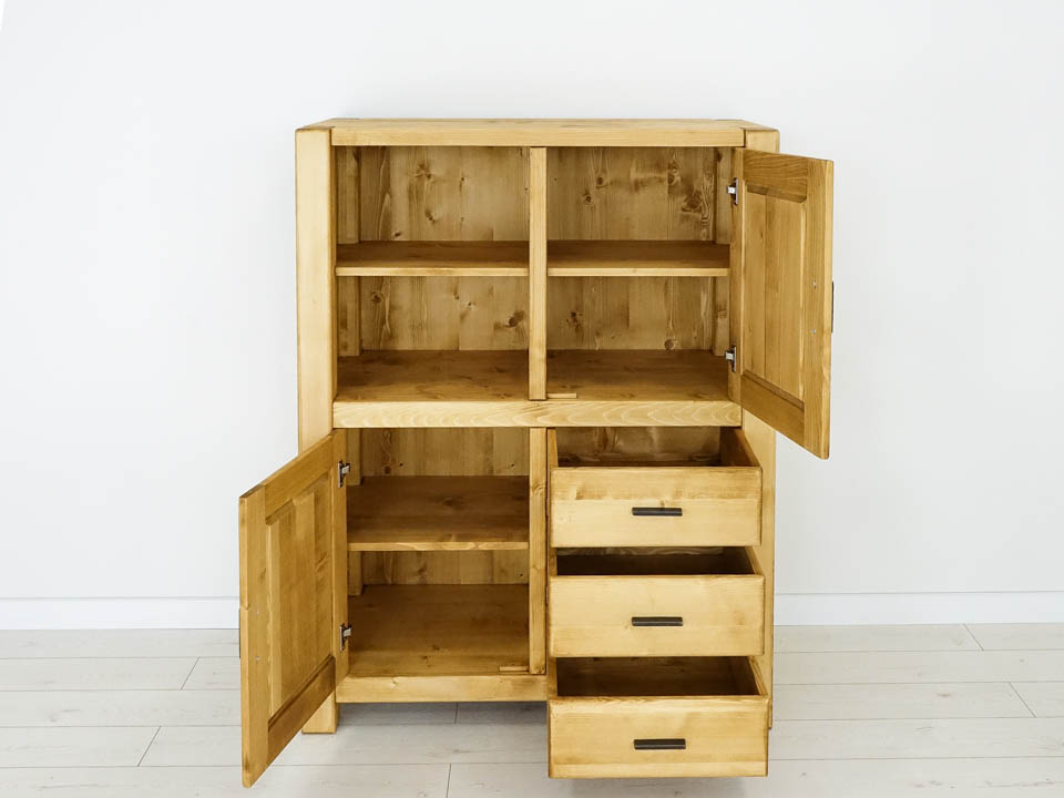 regał drewniany do salonu