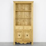 regał z drewna świerkowego do salonu