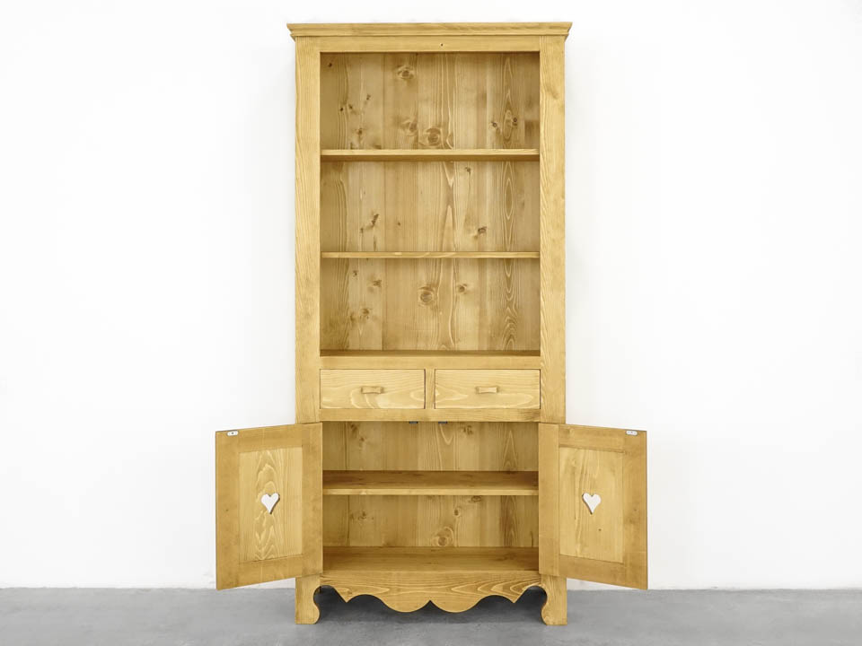 regał z litego drewna