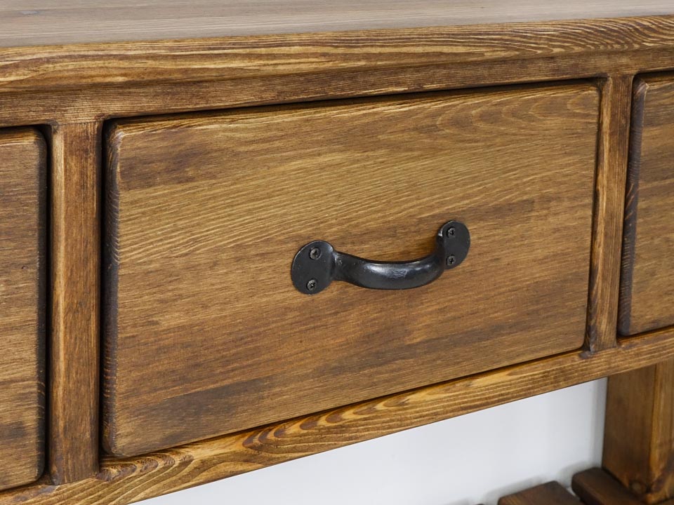 rustykalna drewniana konsola do salonu