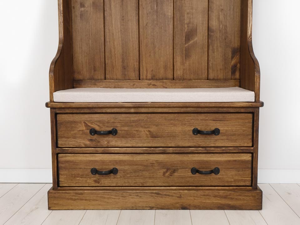 rustykalna garderoba drewniana