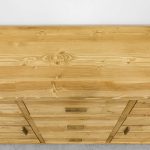 rustykalna komoda z litego drewna