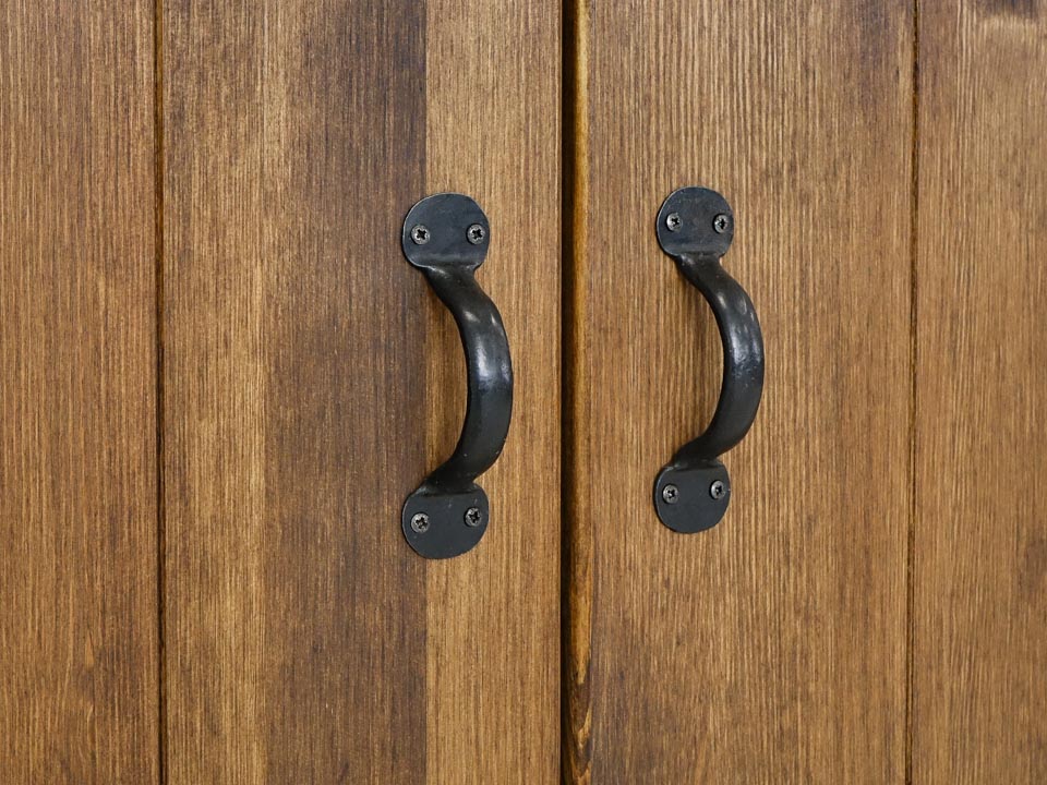 rustykalna szafa drewniana