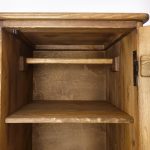 rustykalna szafa drewniana