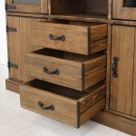 rustykalny kredens drewniany