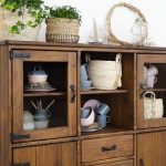 rustykalny kredens drewniany do jadalni