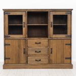 rustykalny kredens z drewna do jadalni