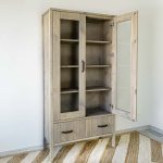 sosnowa wysoka witryna