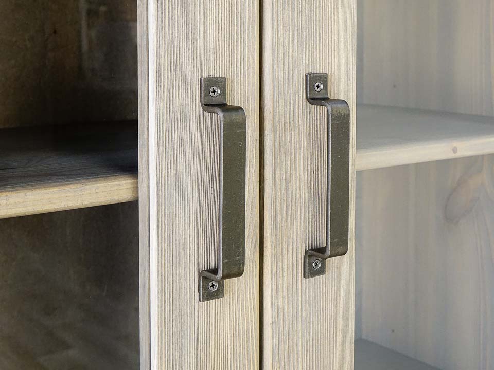 stalowe uchwyty meblowe