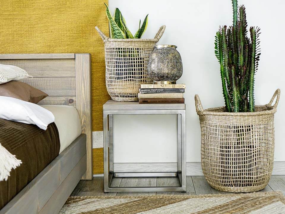 stolik nocny metalowe nogi