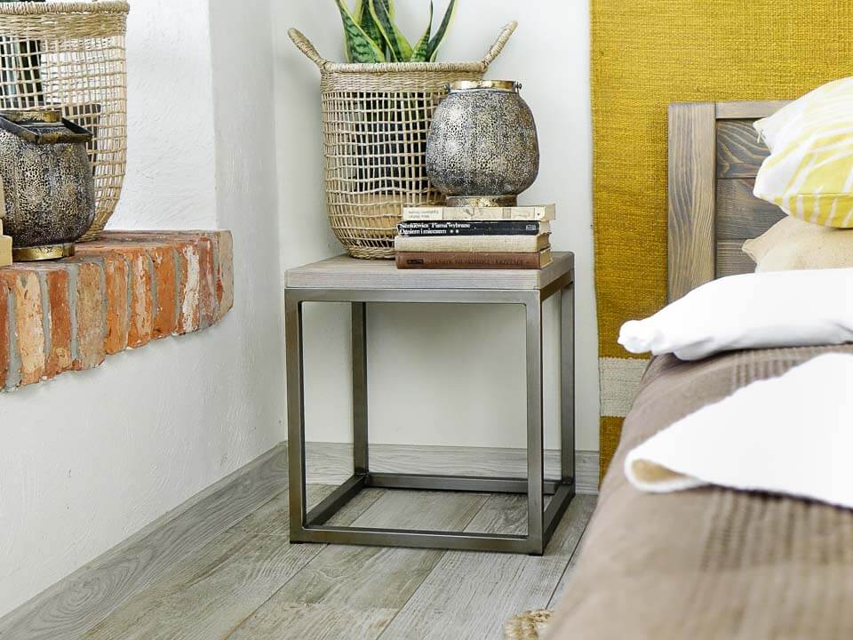 stolik nocny sosnowy blat