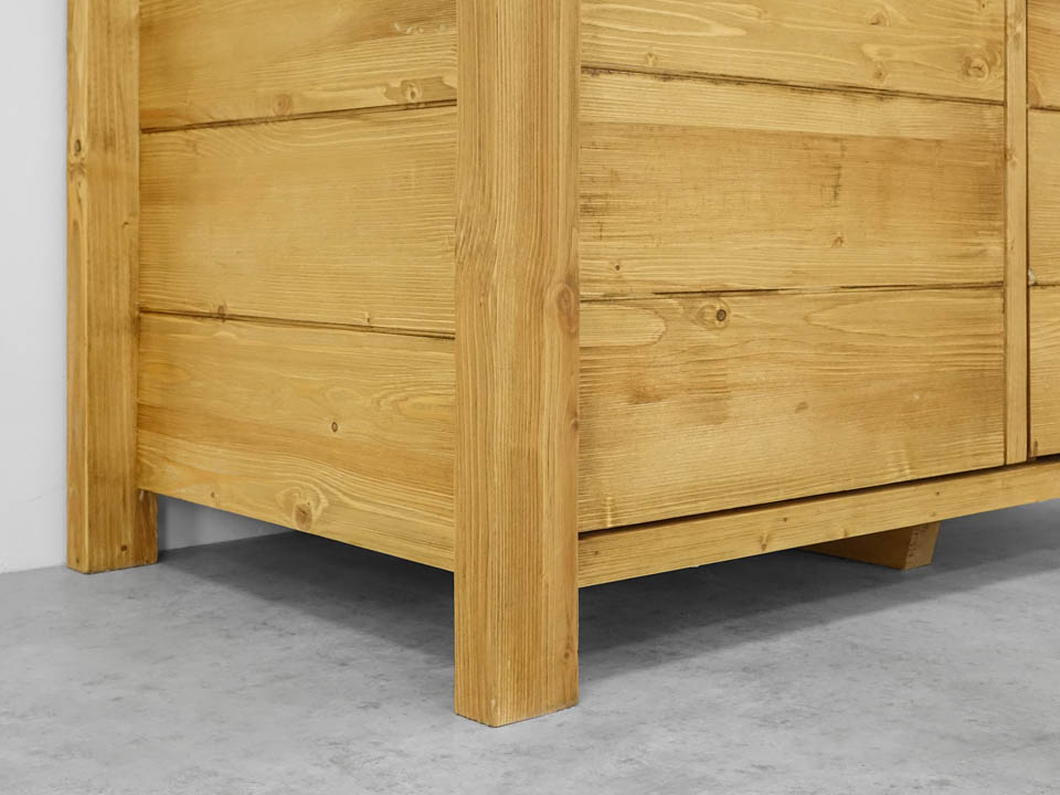 szafa drewniana do salonu tradycyjna