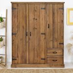 szafa z drewna do sypialni rustykalna sosnowa szeroka