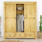 szafa z drewna klasyczna