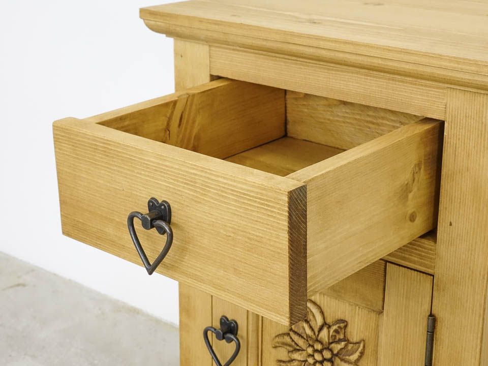 szafka nocna drewniana z szufladami