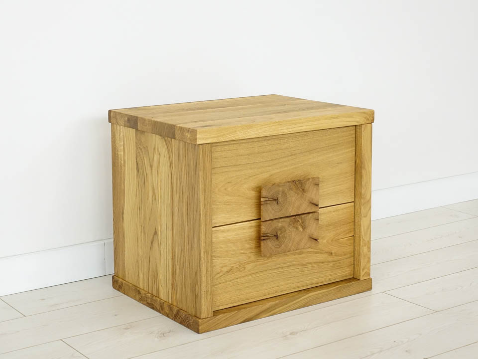 szafka nocna z drewna