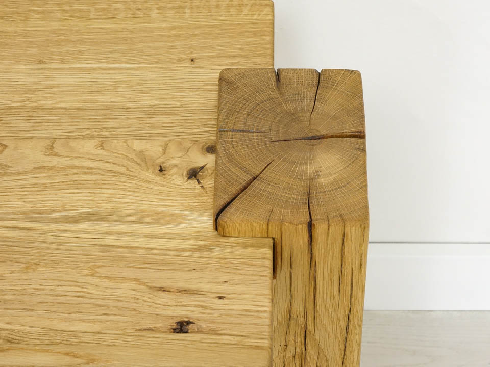 szafka nocna z drewna dębowego