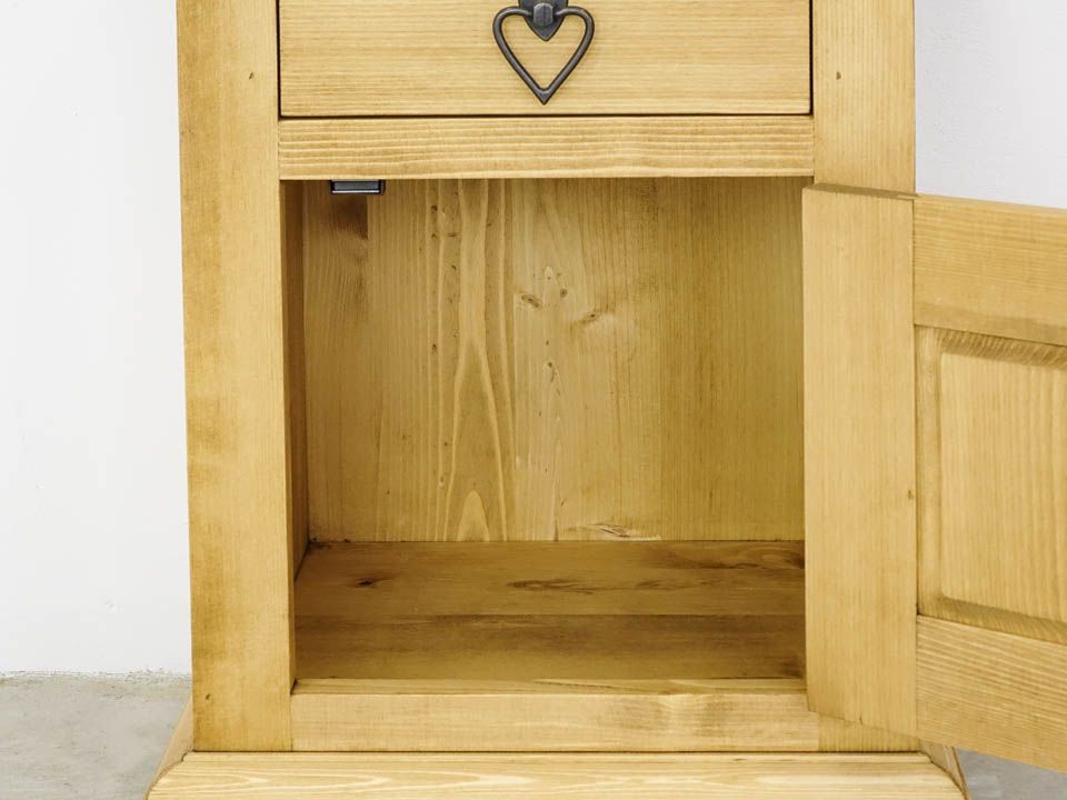 szafka nocna z litego drewna świerkowego