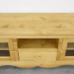 szafka rtv z drewna świerkowego