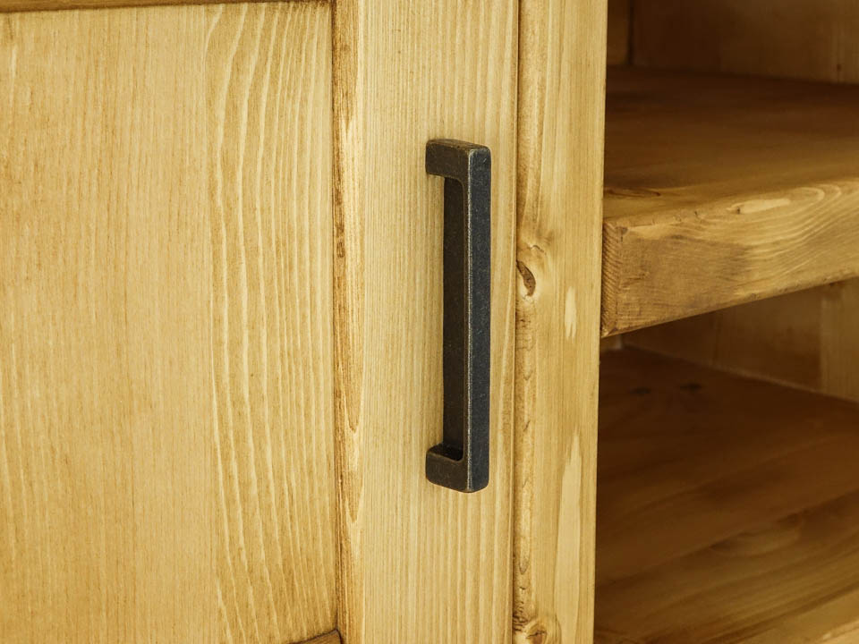 szafka rtv z drewna świerkowego