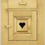 szafka z drewna świerkowego