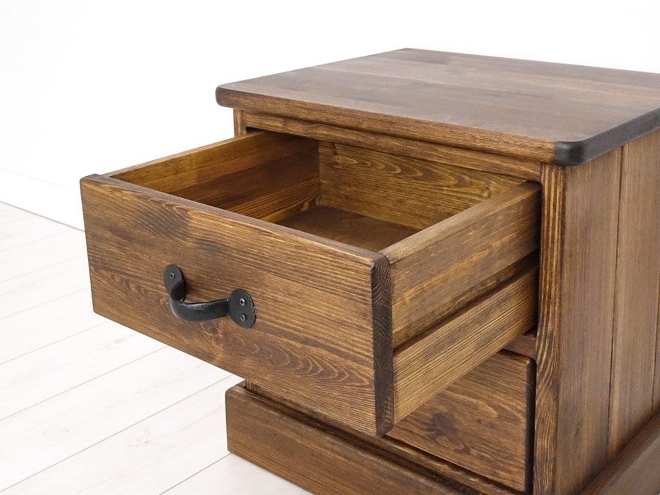 szafki nocne z drewna