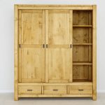 szafy drewniane do salonu