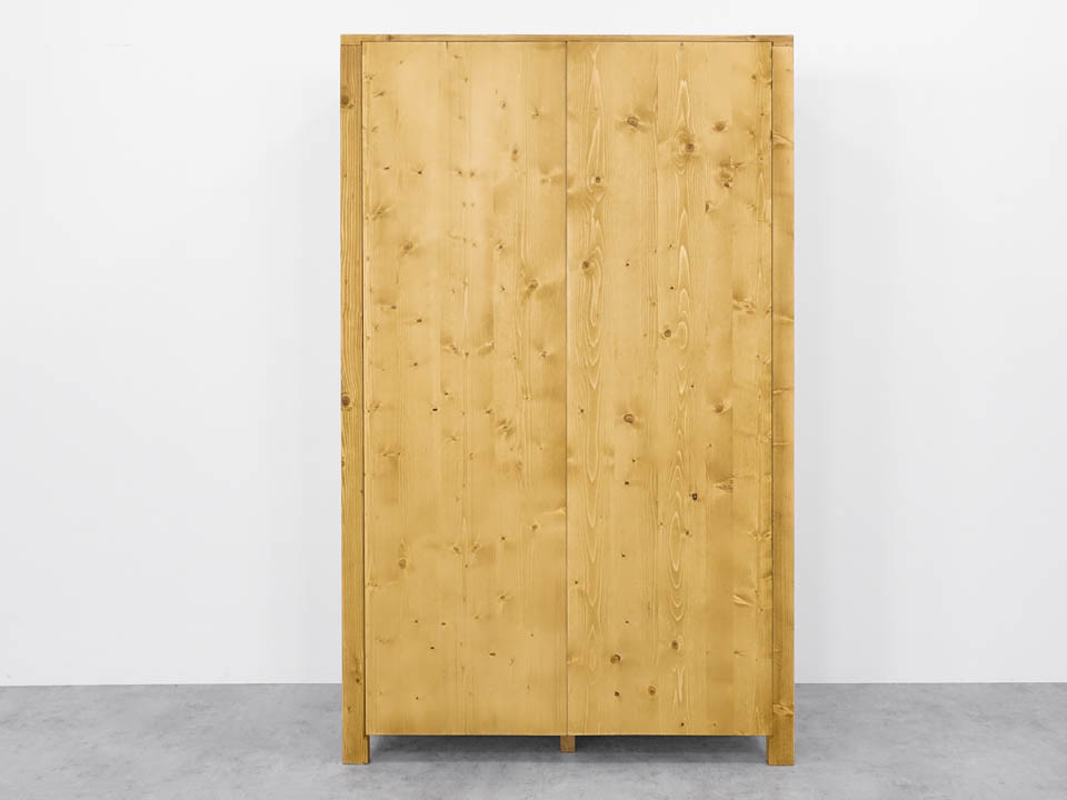 szafy z litego drewna