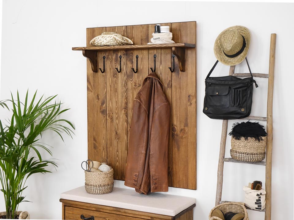 wieszak w stylu rustykalnym