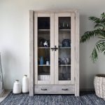 Drewniany kredens Country 