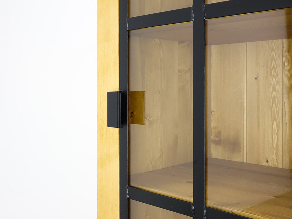 witryna drewniana industrialna do salonu