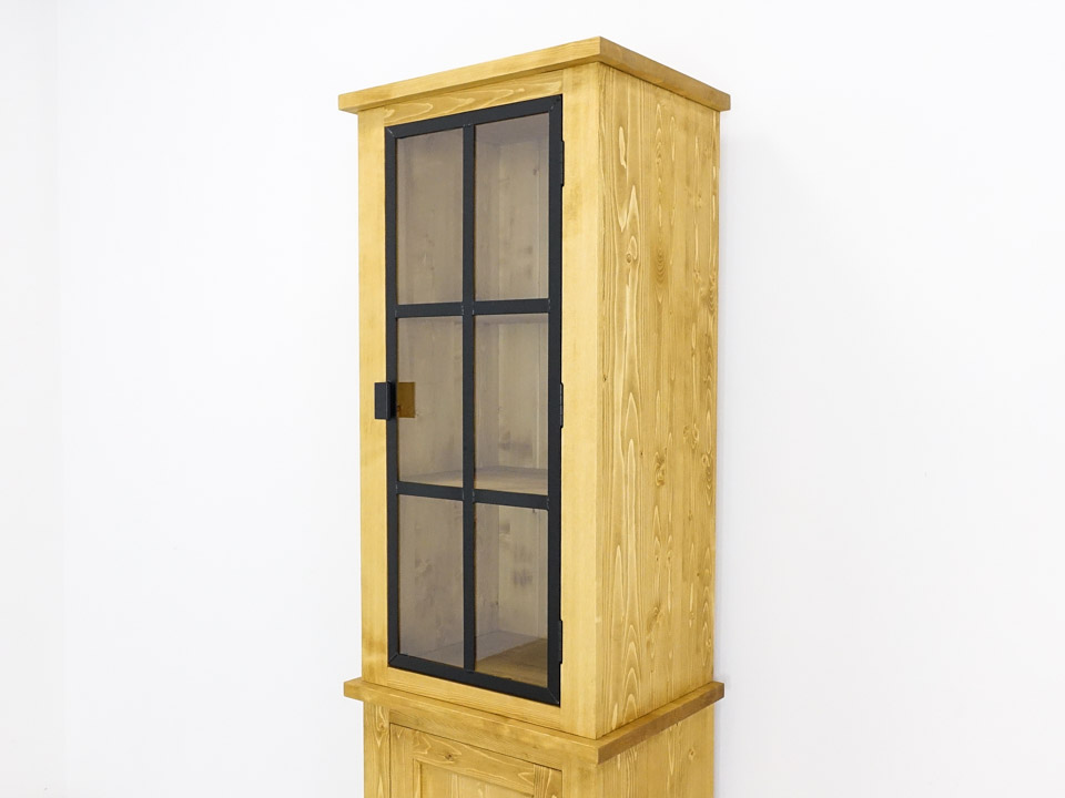 witryna drewniana sosnowa do salonu