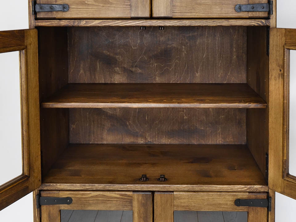 witryna sosnowa rustykalna