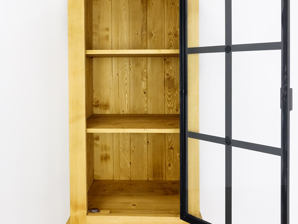 witryna z drewna loftowa