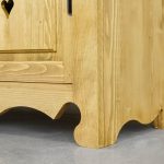 witryna z litego drewna góralska