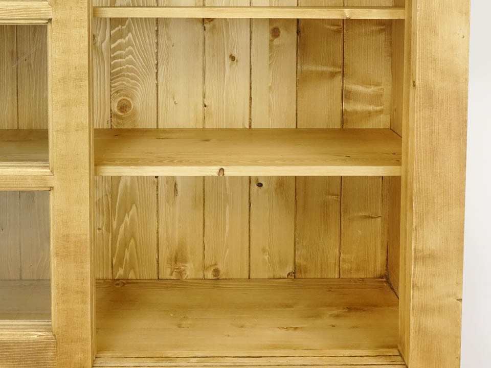 witryny z litego drewna