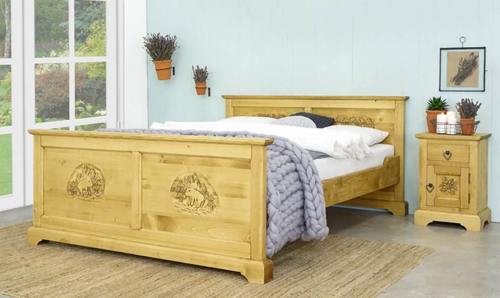 łóżko z litego drewna