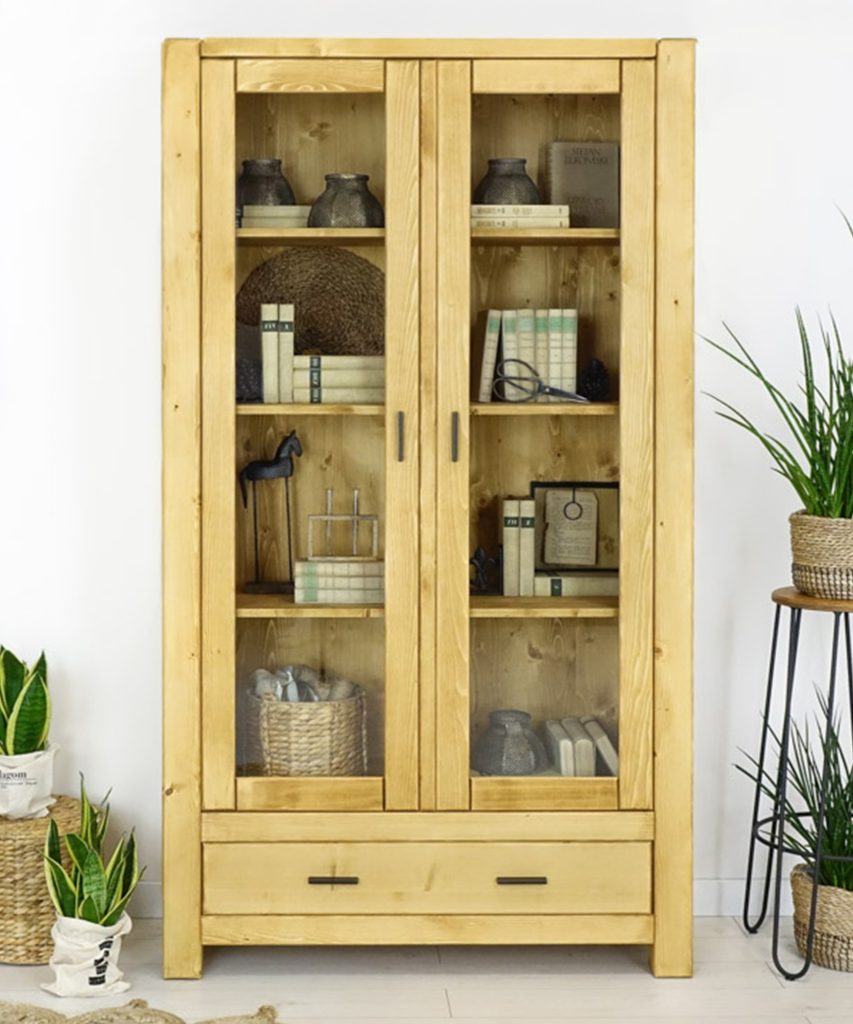 witryna drewniana z drewna świerkowego